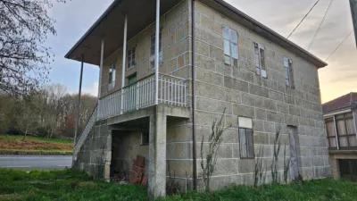 Rustic house on Paixeo Abaixo Street, No. 6 photo 2
