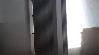Local comercial en alquiler en Hospital - Vista 4