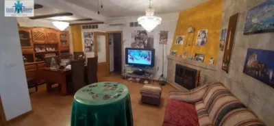 Casa adosada en venta en Pozohondo - Więcej
