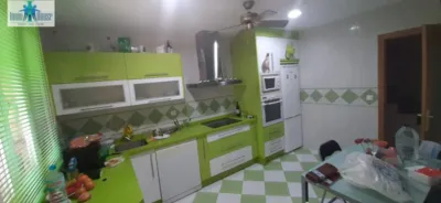 Casa adosada en venta en Pozohondo - Más