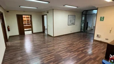 Oficina en venta en Centro-Carretas - Más