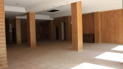 Local comercial en alquiler en Industria - Vista 3