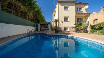 Chalet en venta en Calle del Jazmín - Vista 4