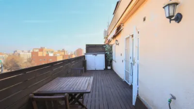Ático en venta en Carrer de Felip II, cerca de Carrer de Costa i Cuixart - Més