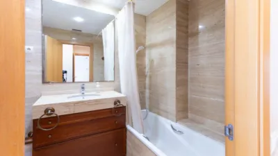 Piso en venta en Carrer de Calàbria, cerca de Avinguda del Paral·lel, Sant Antoni (Distrito Eixample. Barcelona Capital) de 510.000 €