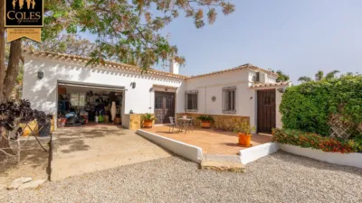 Chalet on Alifraga Street photo 13