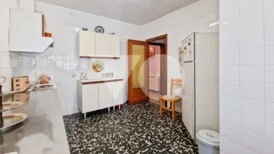 Piso en venta en Avenida Segunda, Rejas (Distrito San Blas. Madrid Capital) de 330.000 €