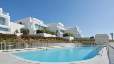 Townhouse on Calle La Finca photo 4
