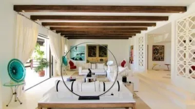 Chalet on Avenida del Pilar photo 3
