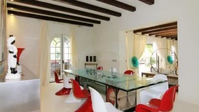 Chalet on Avenida del Pilar photo 5