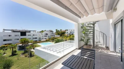 Penthouse on Calle Pico Alcazaba photo 25