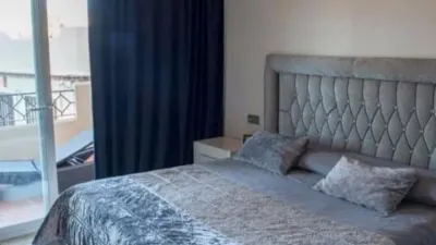 Apartment in Whater Gardens photo 20