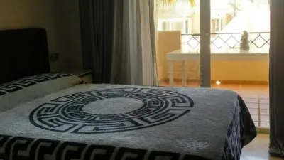Apartment in Whater Gardens photo 21