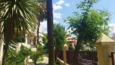 Apartment in Whater Gardens photo 25
