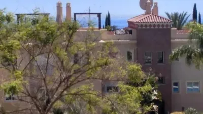 Apartment in Whater Gardens photo 26