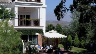 Townhouse in Buenavista- Lauro Golf photo 15