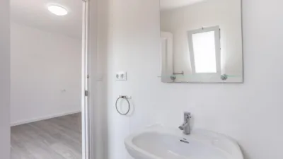 Apartment on Tossalet Street photo 20