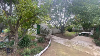 Chalet on Urb los Riachuelos Street photo 4
