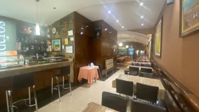 Local comercial en venta en Hospital - Vista 4