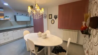 Duplex in University-Campus photo 12