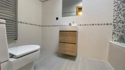 Top-floor apartment on Calle Vereda de Jaén photo 23