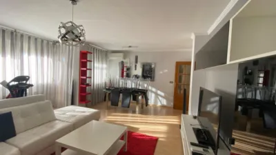 Top-floor apartment on Calle Vereda de Jaén photo 2
