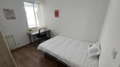 Piso en alquiler en Calle de Campomanes - Imagen 3