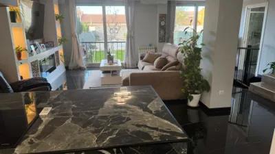 Casa adosada en venta en Calle de Hoyo de la Arena, Valdestillas de 199.000 €