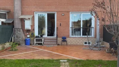 Casa adosada en venta en Calle de Hoyo de la Arena, Valdestillas de 199.000 €