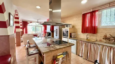 Chalet en venta en Calle de los Ángeles, Aguadulce Norte (Distrito Aguadulce. Roquetas de Mar) de 420.000 €