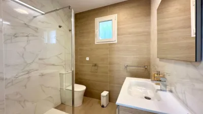Casa adosada en venta en Paseo de las Acacias, Aguadulce Sur (Distrito Aguadulce. Roquetas de Mar) de 297.000 €