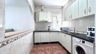 Habitación en alquiler en Calle Hermandad, San Luis-Los Molinos (Almería Capital) de 275 €<span>/mes</span>