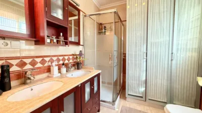 Casa adosada en venta en Calle Manuel Rosero, cerca de Calle de Almedina, Aguadulce Sur (Distrito Aguadulce. Roquetas de Mar) de 374.000 €