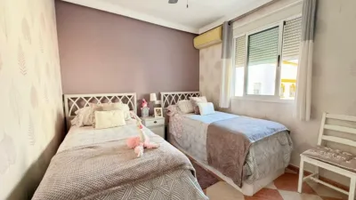 Casa adosada en venta en Calle Manuel Rosero, cerca de Calle de Almedina, Aguadulce Sur (Distrito Aguadulce. Roquetas de Mar) de 374.000 €