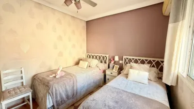 Casa adosada en venta en Calle Manuel Rosero, cerca de Calle de Almedina, Aguadulce Sur (Distrito Aguadulce. Roquetas de Mar) de 374.000 €