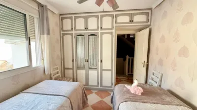 Casa adosada en venta en Calle Manuel Rosero, cerca de Calle de Almedina, Aguadulce Sur (Distrito Aguadulce. Roquetas de Mar) de 374.000 €