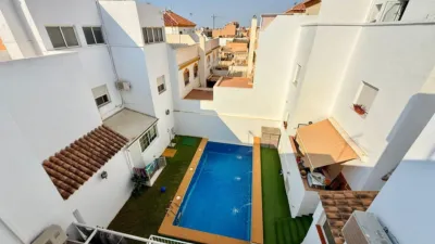 Casa adosada en venta en Calle Manuel Rosero, cerca de Calle de Almedina, Aguadulce Sur (Distrito Aguadulce. Roquetas de Mar) de 374.000 €