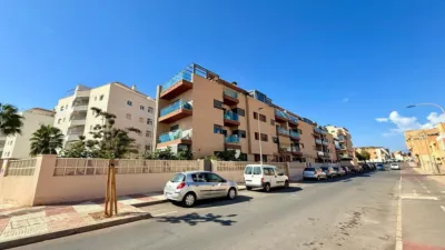 Apartment on Victoria de los Ángeles Street photo 5