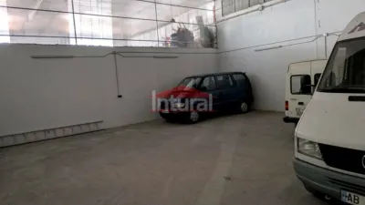 Nave industrial en alquiler en Calle de la A - Vista 5