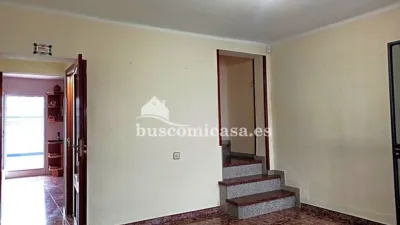 Casa adosada en venta en Calle María Zambrano, San Felipe-El Almendral-La Merced (Jaén Capital) de 108.000 €