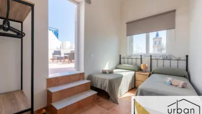 Chalet en venta en Calle de Isaac Peral, cerca de Calle del Doctor Tolosa Latour, Centro-Zona Playas (Chipiona) de 900.000 €