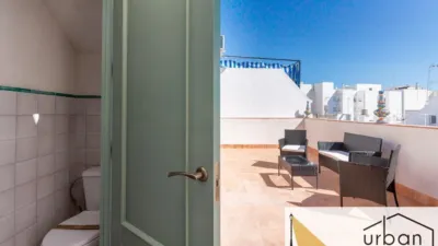 Chalet en venta en Calle de Isaac Peral, cerca de Calle del Doctor Tolosa Latour, Centro-Zona Playas (Chipiona) de 900.000 €
