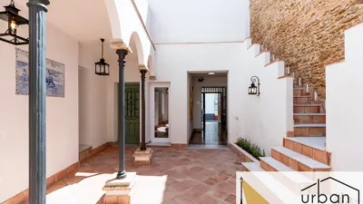 Chalet en venta en Calle de Isaac Peral, cerca de Calle del Doctor Tolosa Latour, Centro-Zona Playas (Chipiona) de 900.000 €