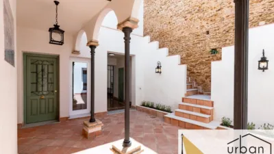 Chalet en venta en Calle de Isaac Peral, cerca de Calle del Doctor Tolosa Latour, Centro-Zona Playas (Chipiona) de 900.000 €