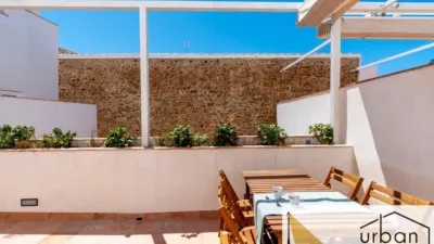 Chalet en venta en Calle de Isaac Peral, cerca de Calle del Doctor Tolosa Latour, Centro-Zona Playas (Chipiona) de 900.000 €