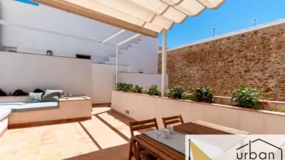 Chalet en venta en Calle de Isaac Peral, cerca de Calle del Doctor Tolosa Latour, Centro-Zona Playas (Chipiona) de 900.000 €