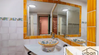 Chalet en venta en Calle de Isaac Peral, cerca de Calle del Doctor Tolosa Latour, Centro-Zona Playas (Chipiona) de 900.000 €