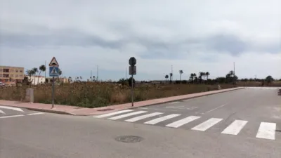 Terreno en venta en Avda de Orihuela - Vista 2
