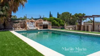 Chalet in El Moralet photo 3