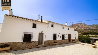 Rustic finca on Calle Cortijo Corneros photo 2